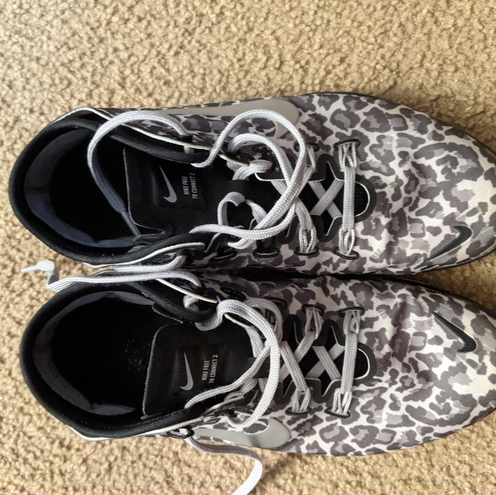 9.5 Women's Nike Free TR connect 2 Leopard Print